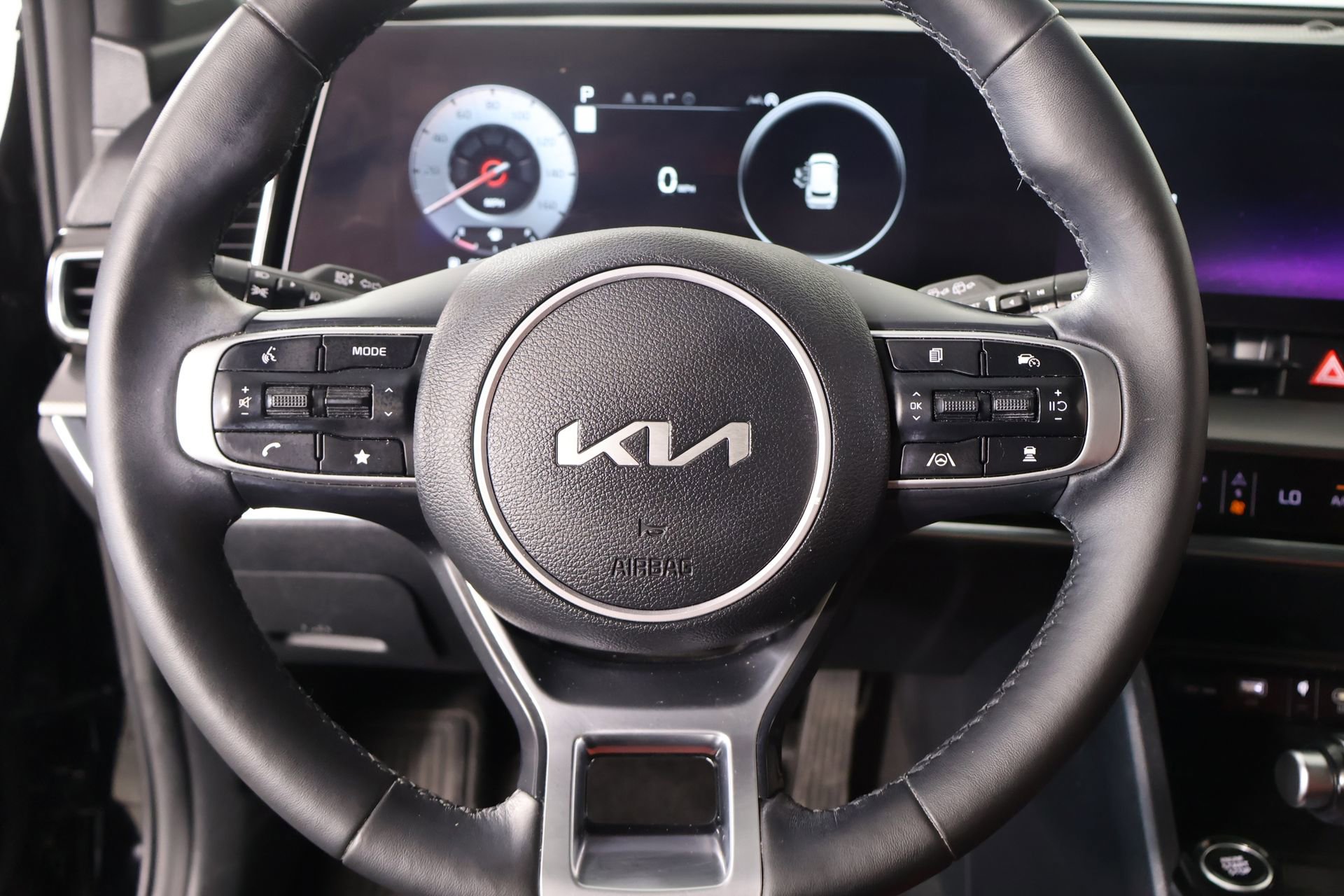 Used 2023 Kia Sportage SX image 3