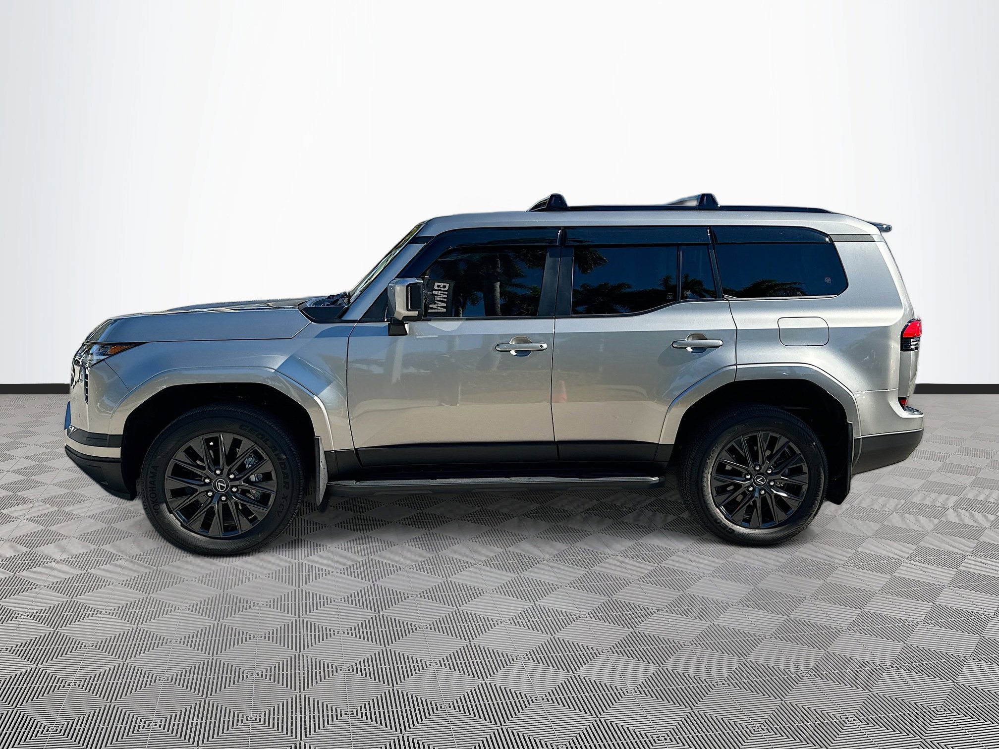 Used 2024 Lexus GX 550 w/ Cold Area Package image 4
