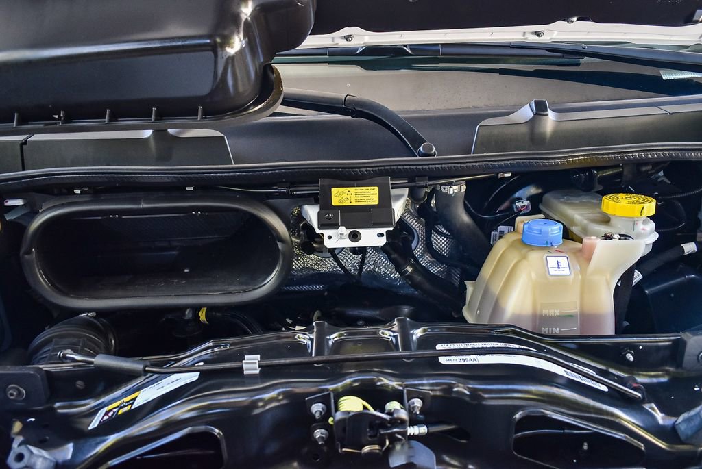 Used 2025 RAM ProMaster 2500 w/ Convenience Group image 25