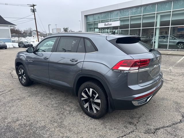 Certified 2021 Volkswagen Atlas Cross Sport SE image 6
