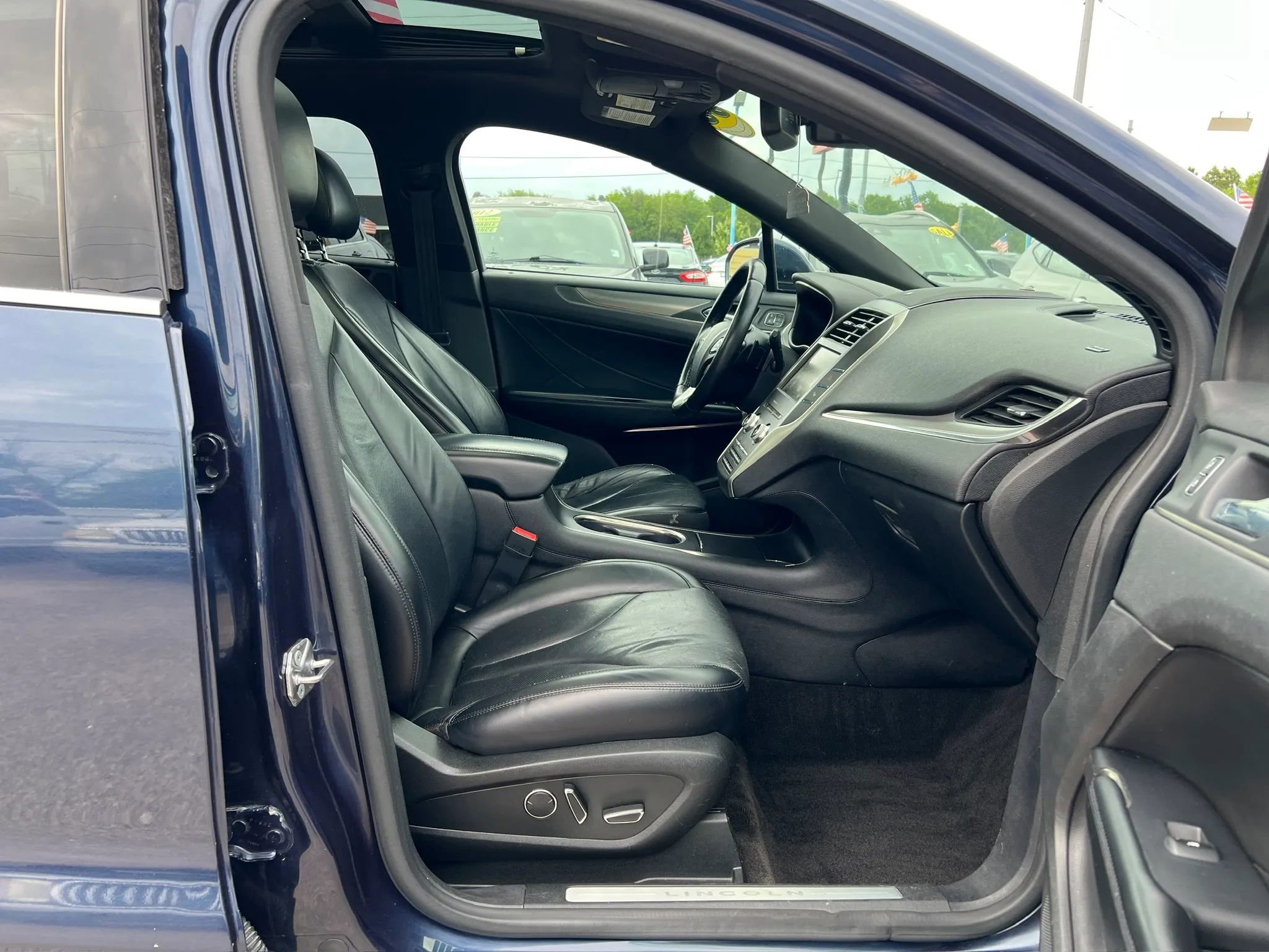 Used 2015 Lincoln MKC AWD w/ Equipment Group 102A Reserve image 11