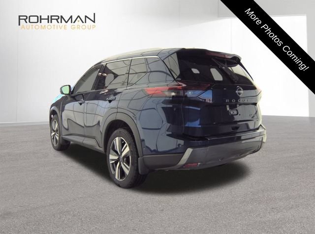 Used 2024 Nissan Rogue SL w/ SL Premium Package AWD/4WD image 3