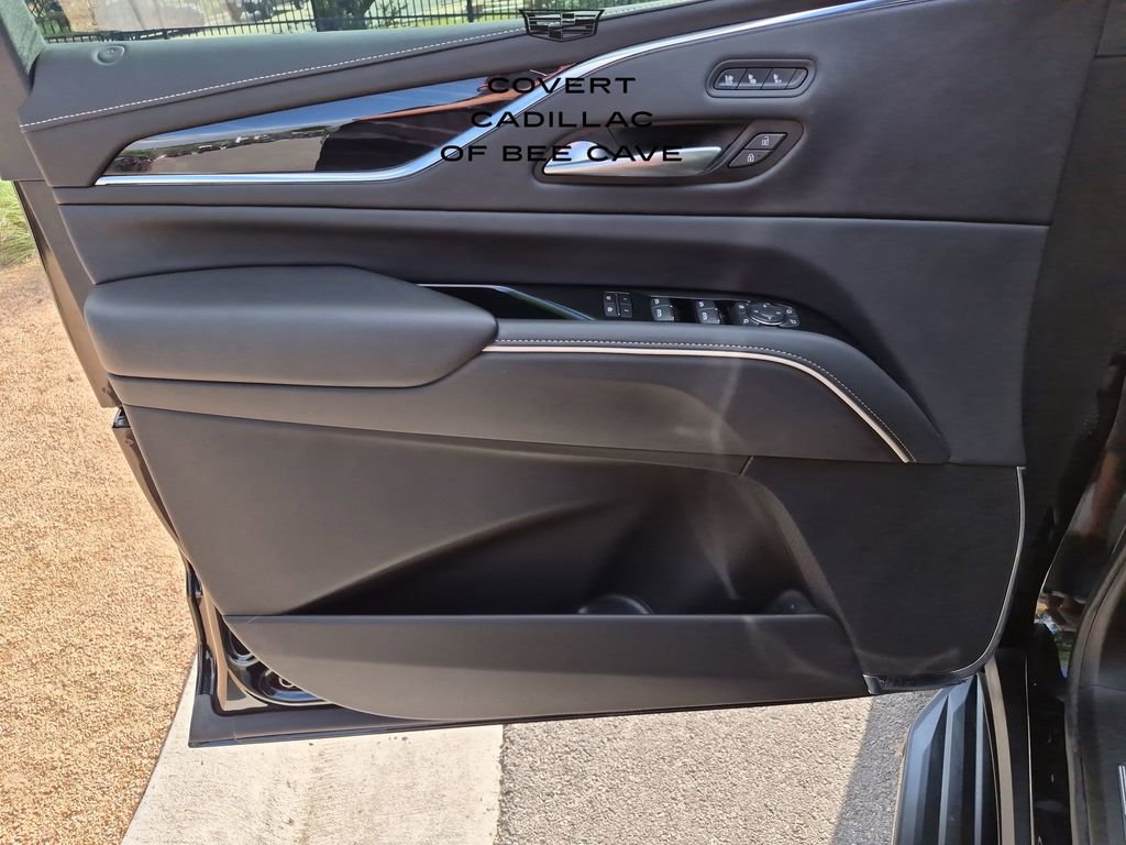 Used 2024 Cadillac Escalade Sport w/ LPO, ONYX Package image 19