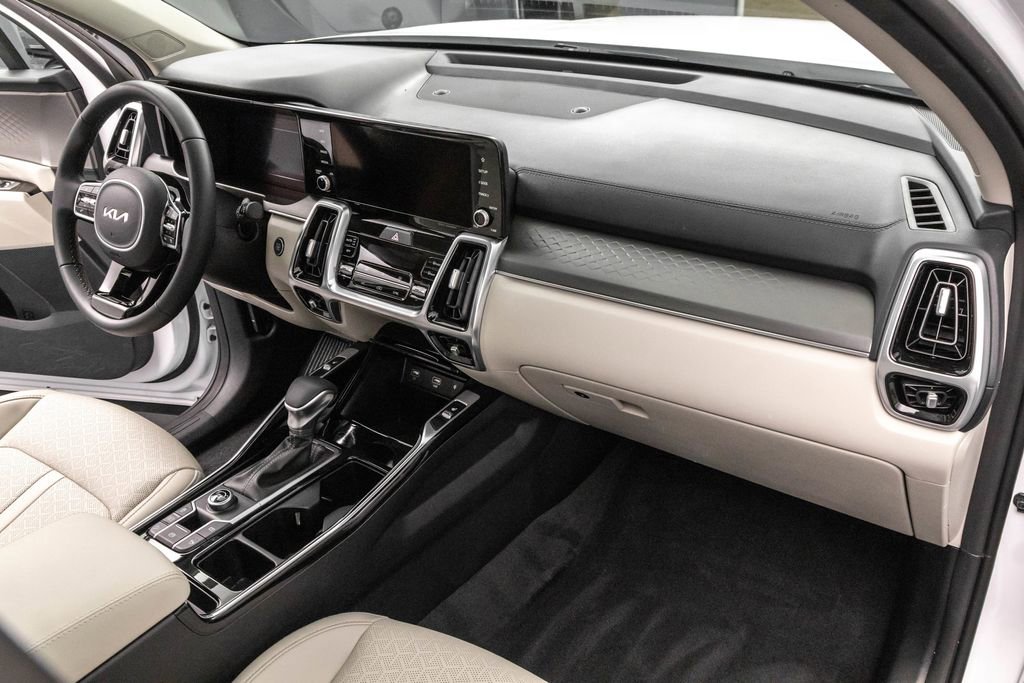 Used 2023 Kia Sorento SX image 33