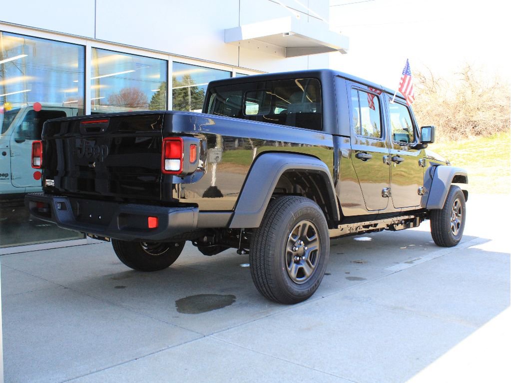 New 2026 Jeep Gladiator Sport image 8