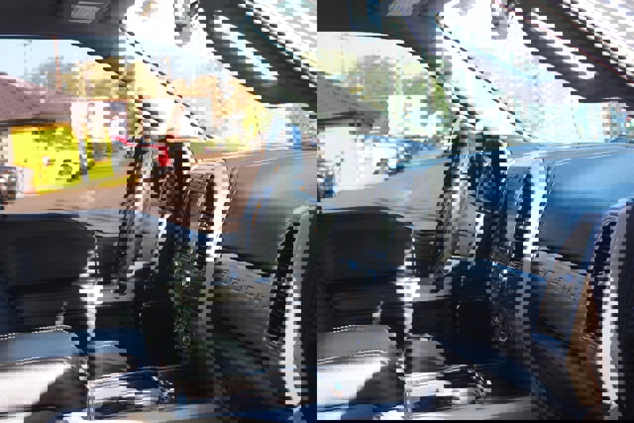 Used 2021 Ford F350 Lariat w/ Lariat Ultimate Package image 18