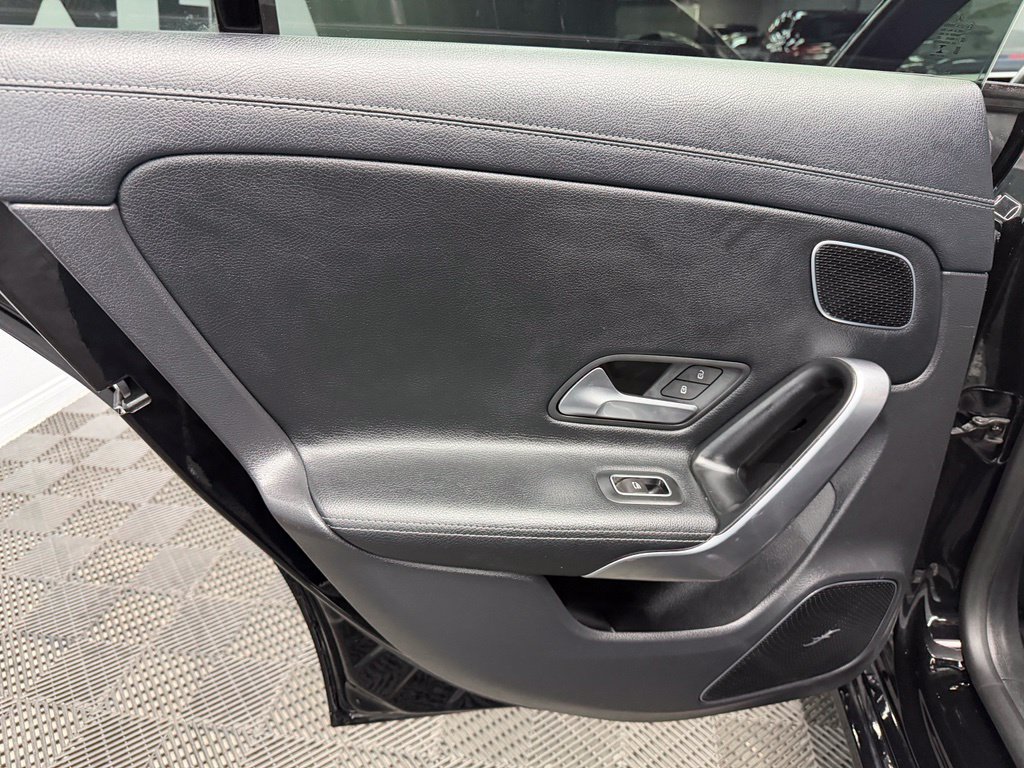 Used 2020 Mercedes-Benz CLA 250 image 41