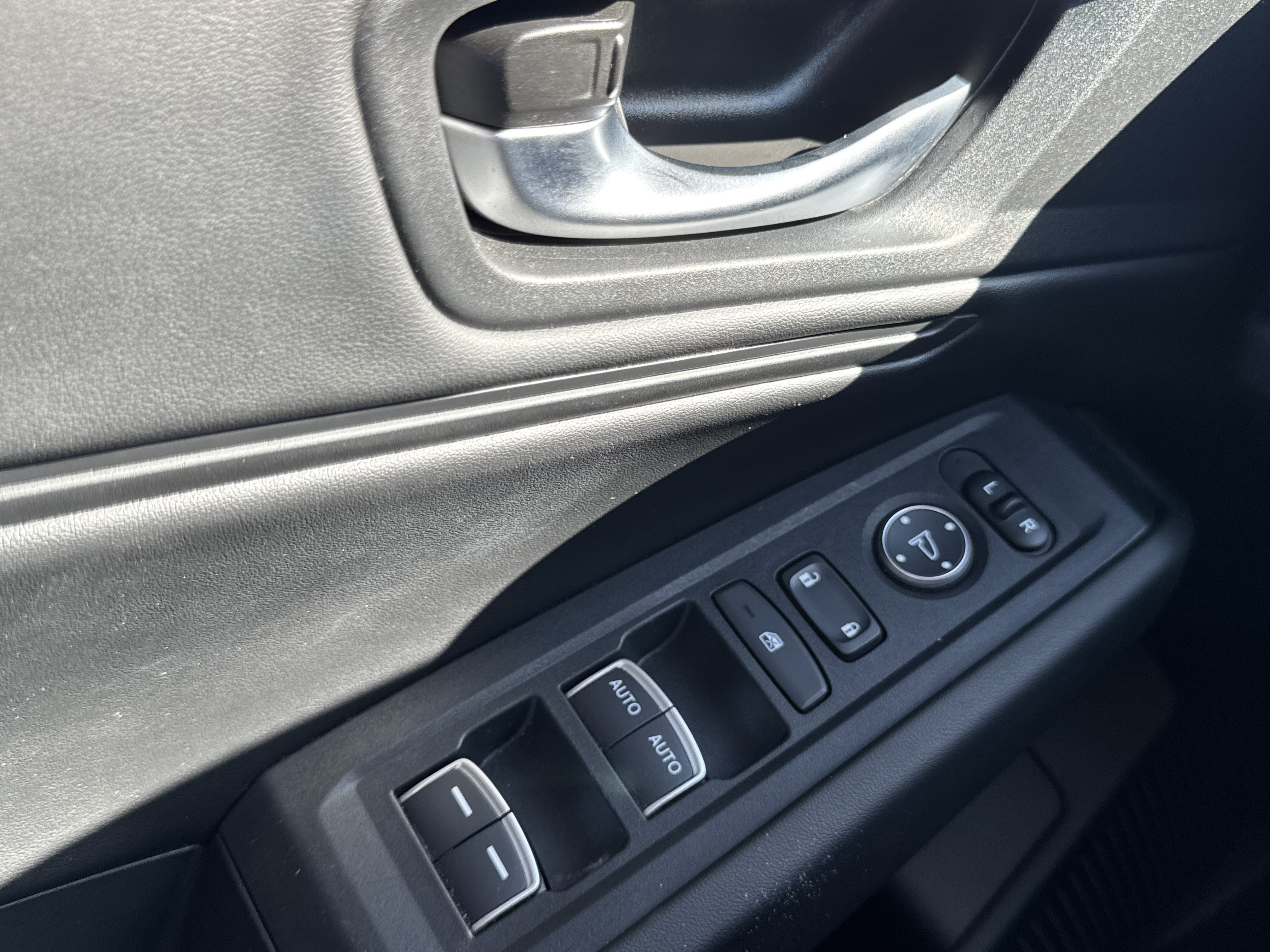 Used 2025 Honda Accord SE image 22