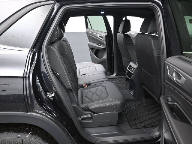 New 2026 Volkswagen Atlas Cross Sport SE AWD/4WD image 13