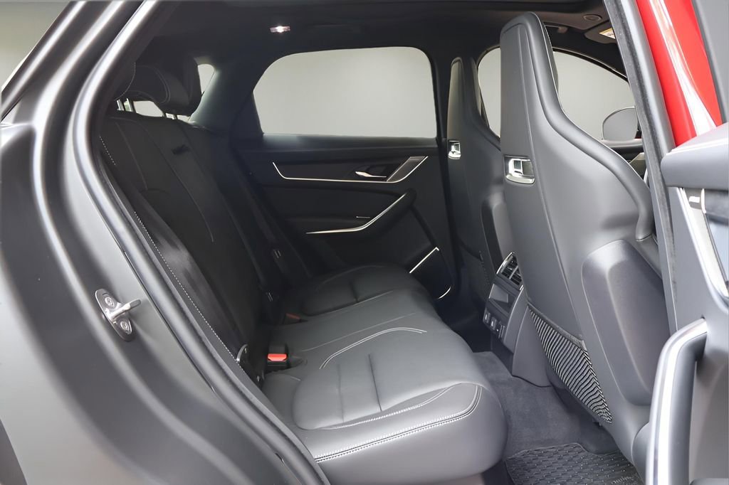 Used 2026 Jaguar F-PACE R-Dynamic S image 18