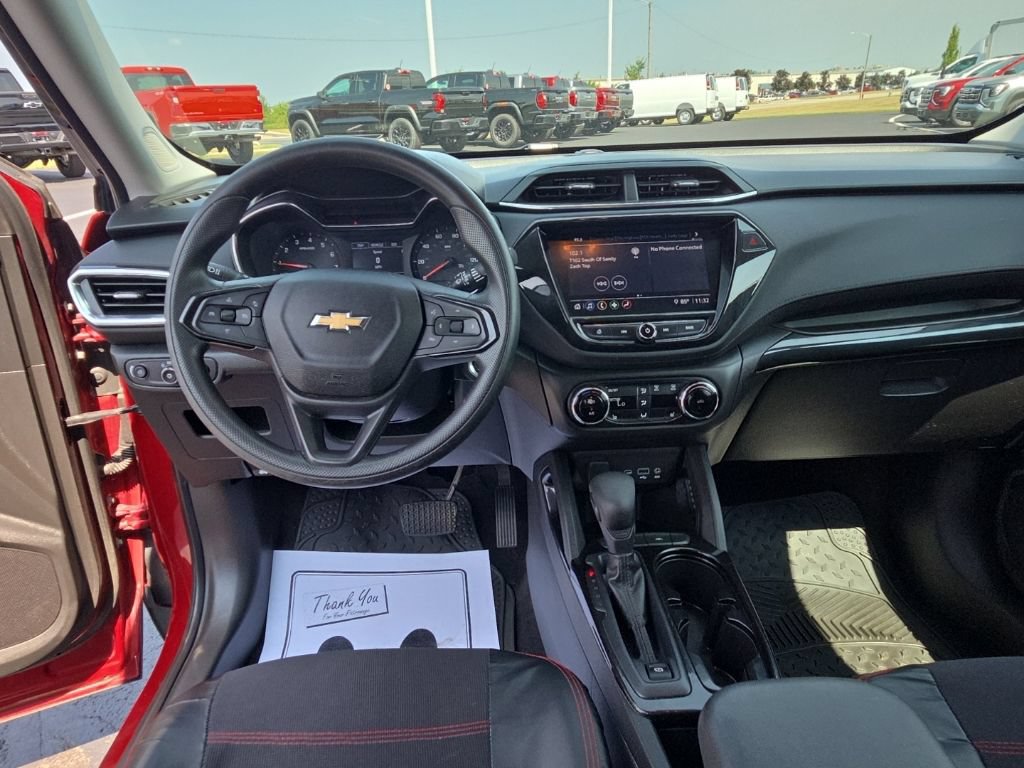 Used 2021 Chevrolet TrailBlazer LT w/ Convenience Package FWD image 24