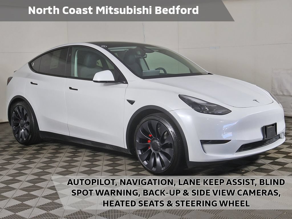 Used 2024 Tesla Model Y Performance AWD/4WD image 1