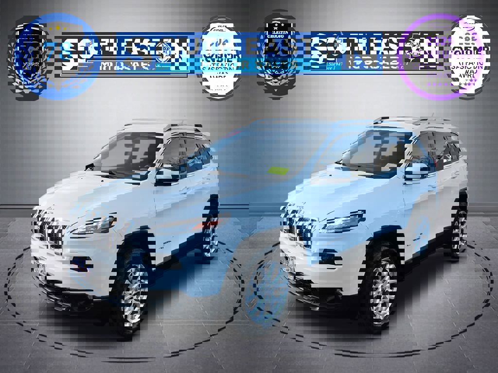 Used 2017 Jeep Cherokee Latitude w/ Cold Weather Group