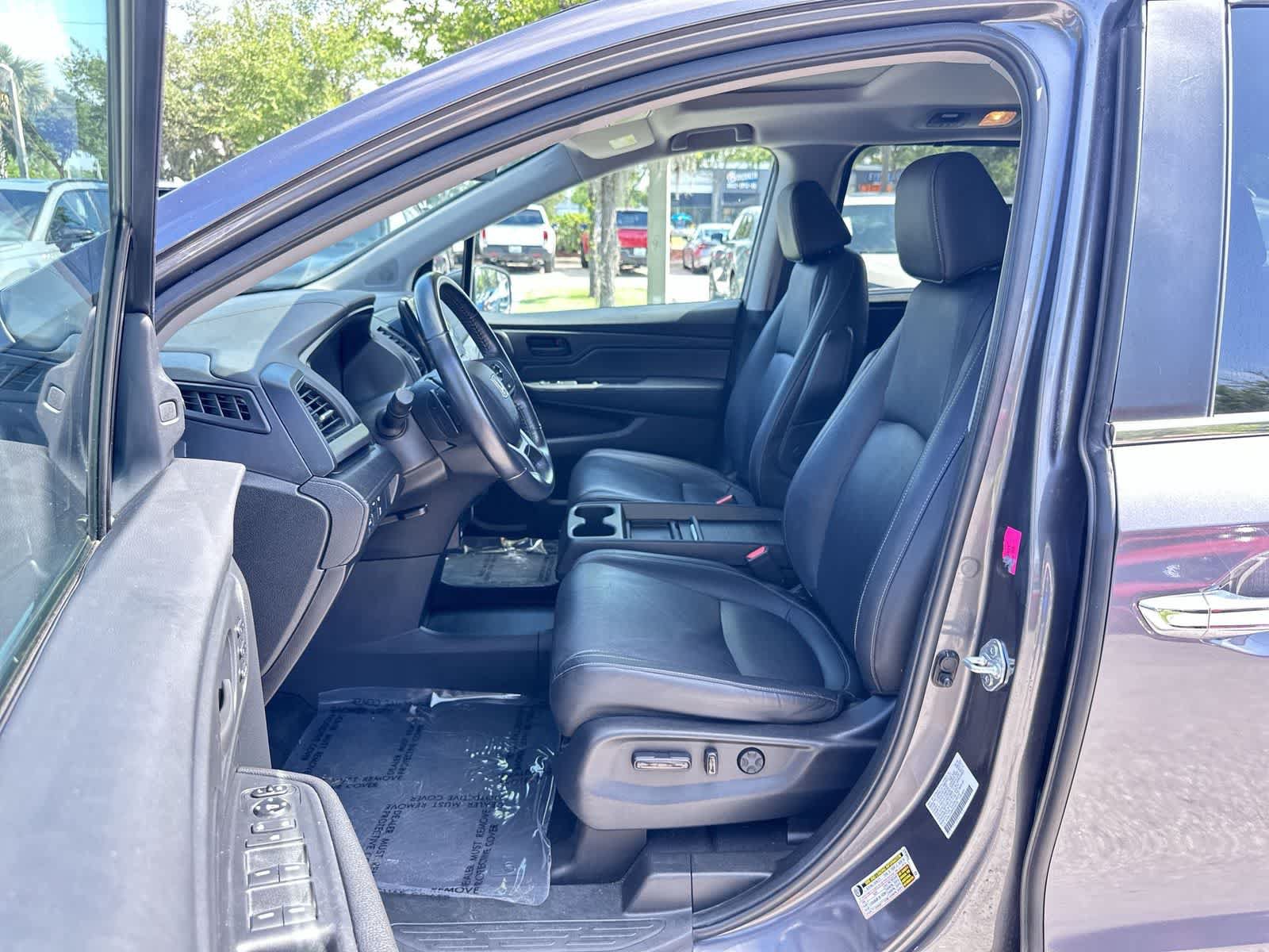 Used 2024 Honda Odyssey EX-L image 2