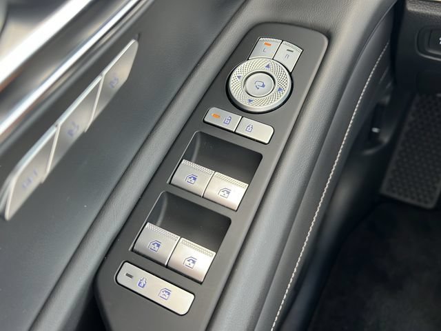 Certified 2025 Genesis GV80 3.5T Prestige AWD/4WD image 20
