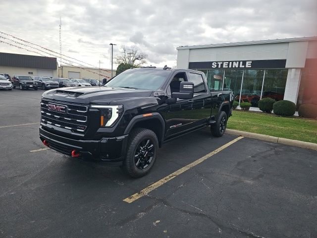 Used 2025 GMC Sierra 2500 AT4 w/ AT4 Premium Plus Package image 3