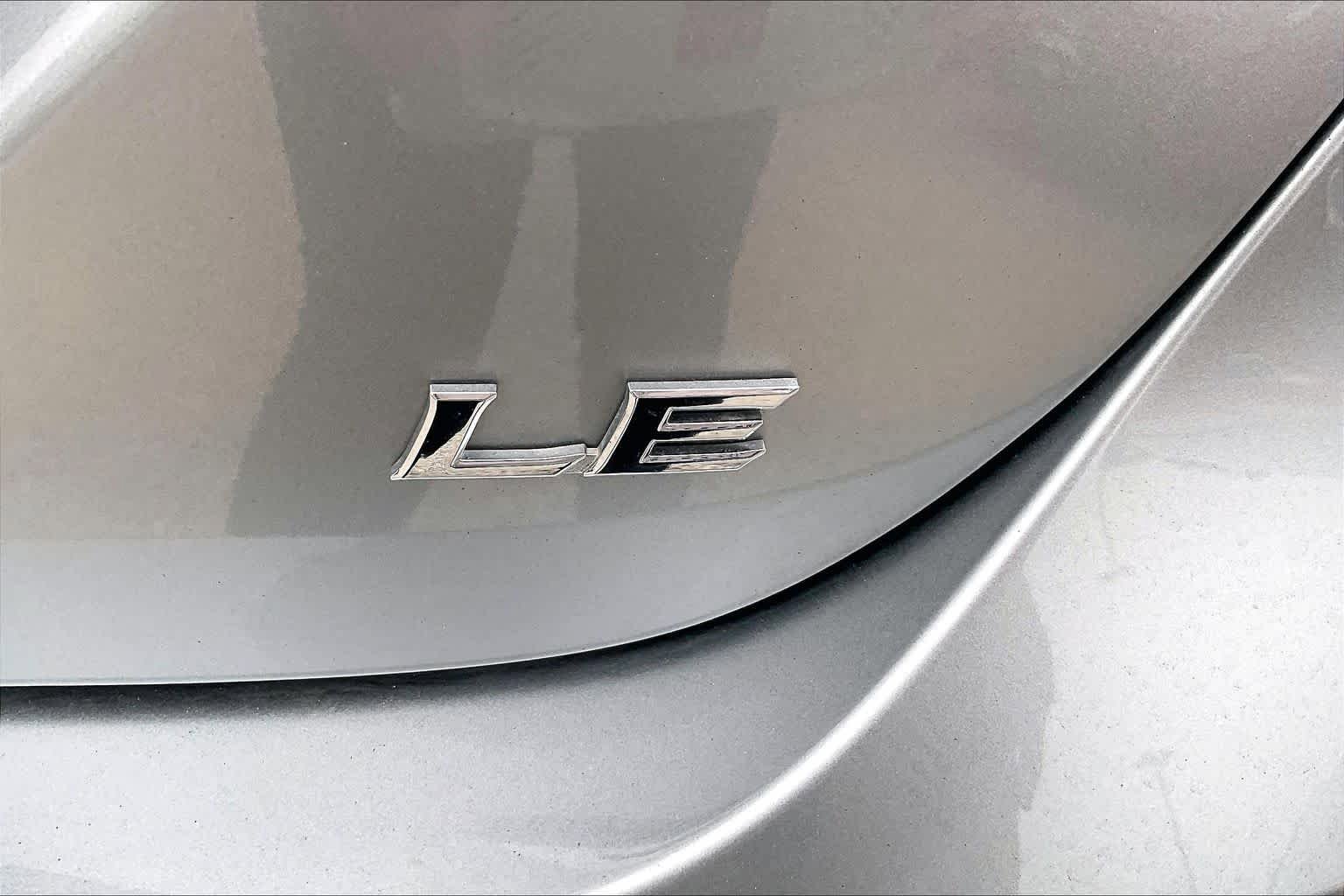 Used 2024 Toyota Camry LE FWD image 10