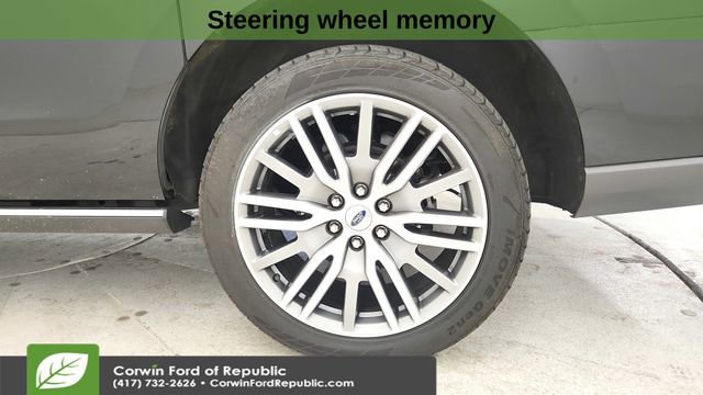 Used 2022 Ford Expedition Max Limited image 10