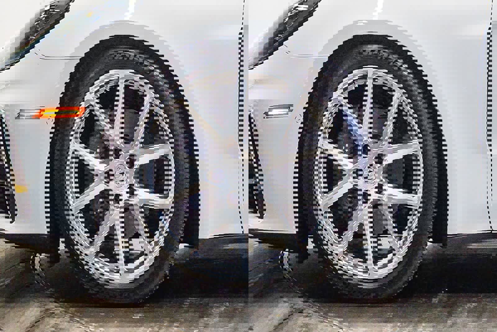 Used 2024 Porsche Panamera 4 image 9