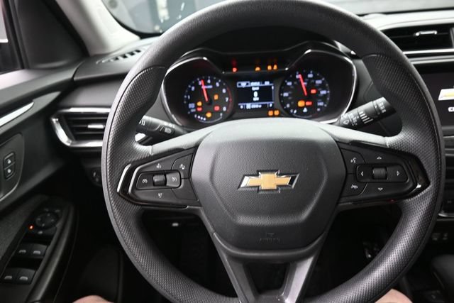 Used 2023 Chevrolet TrailBlazer LT AWD/4WD image 4