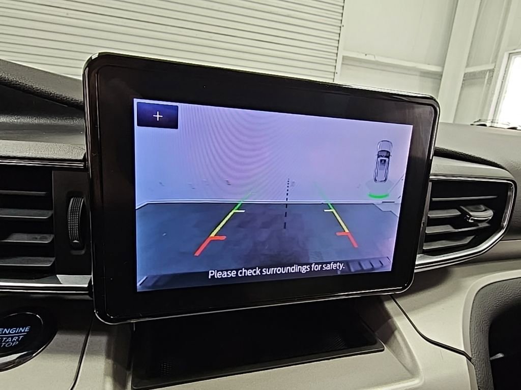 Used 2022 Ford Explorer XLT w/ Equipment Group 202A image 18