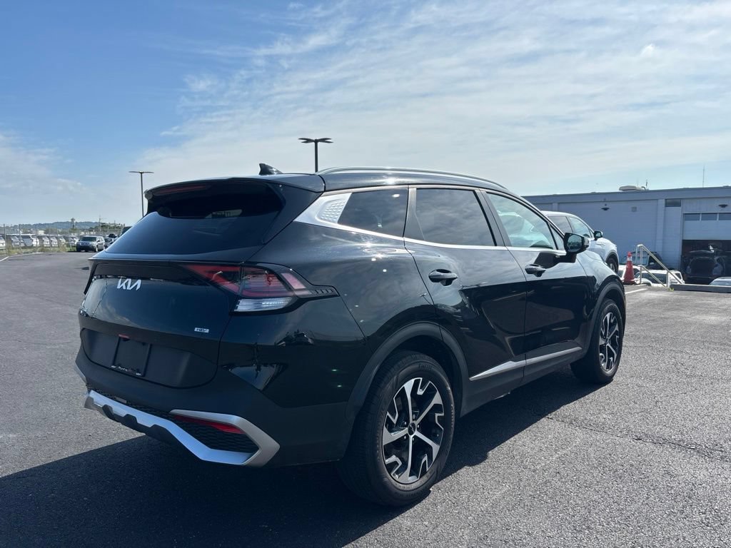 Certified 2025 Kia Sportage EX AWD/4WD image 2