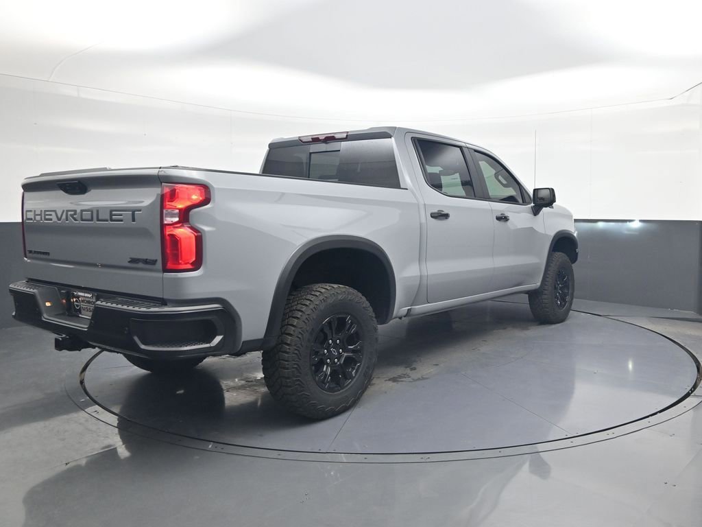 Used 2025 Chevrolet Silverado 1500 ZR2 w/ Dark Appearance Package image 7