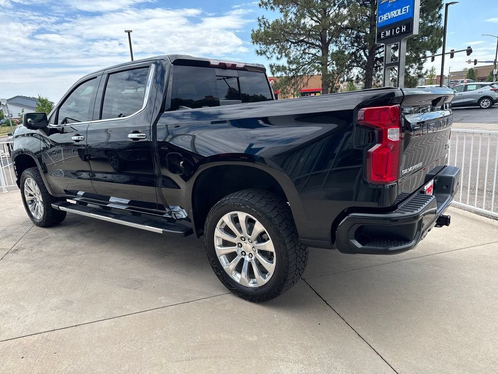 Used 2020 Chevrolet Silverado 1500 High Country w/ Technology Package AWD/4WD image 3