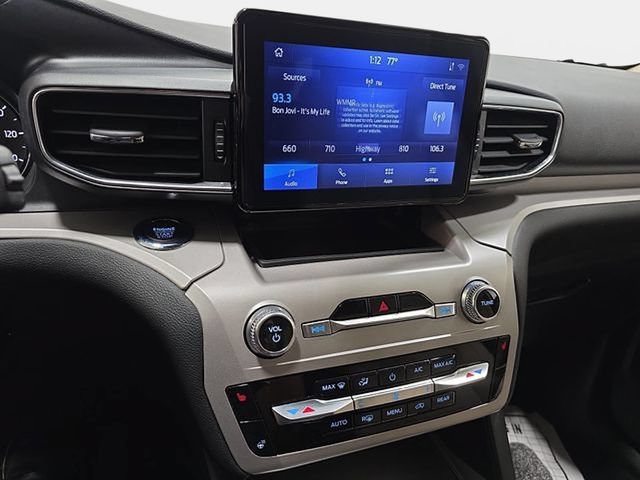 Used 2023 Ford Explorer XLT w/ Equipment Group 202A AWD/4WD image 19