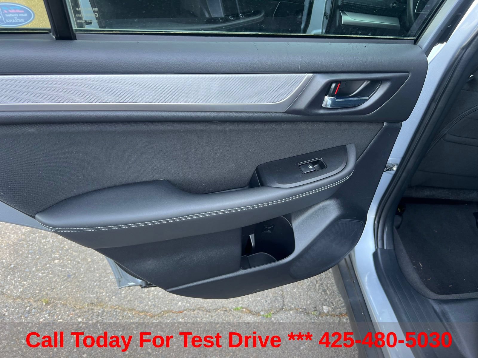 Used 2018 Subaru Outback 2.5i Premium AWD/4WD image 26