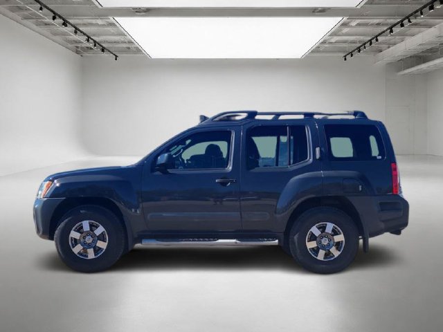 Used 2013 Nissan Xterra PRO-4X w/ Pro-4x Leather Pkg AWD/4WD image 2