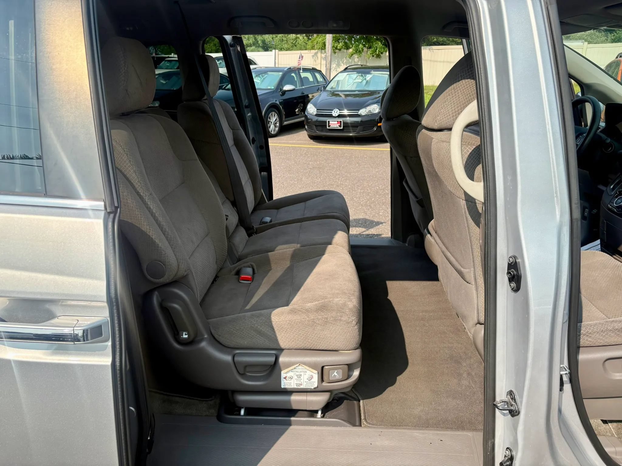 Used 2015 Honda Odyssey EX image 23