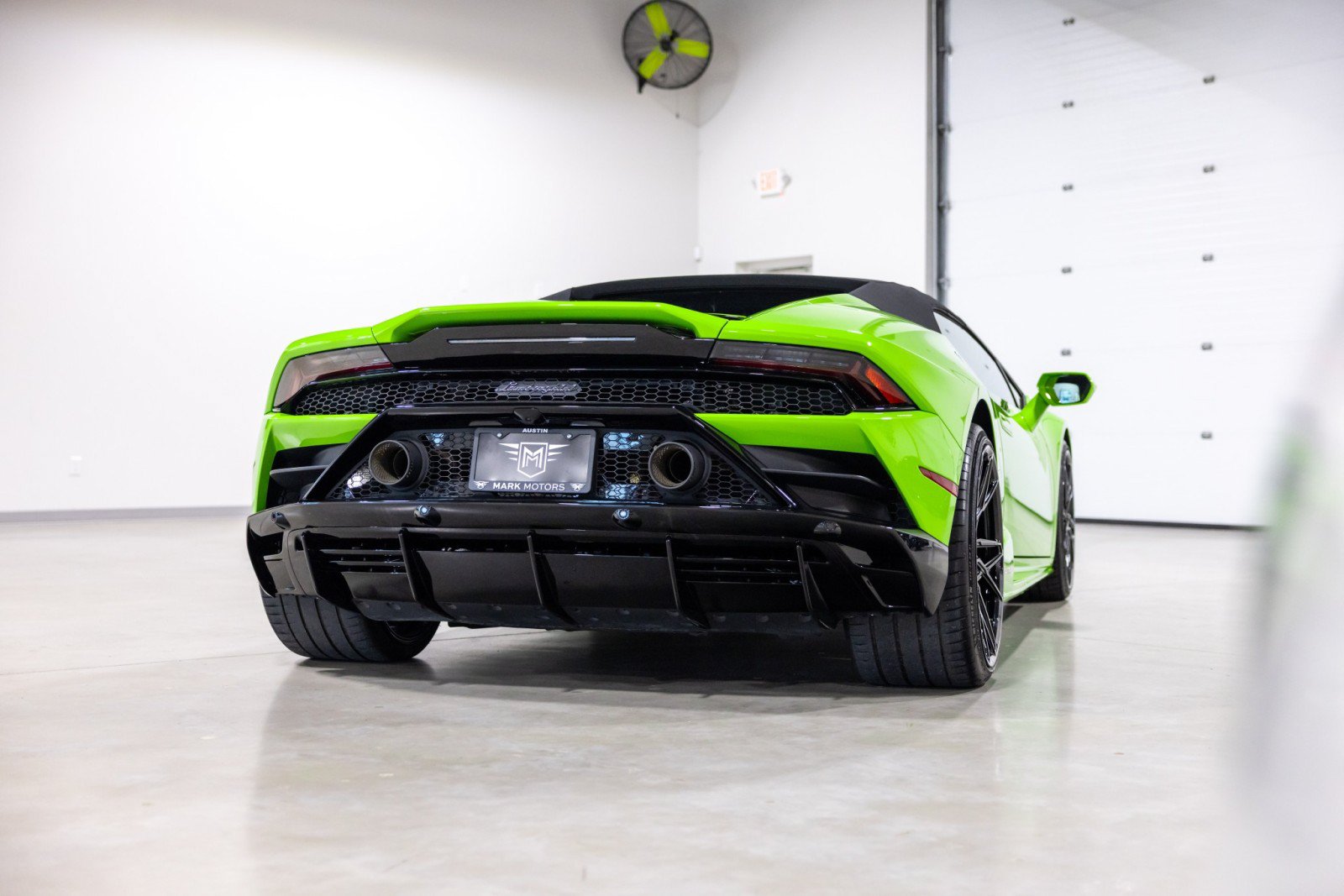 Used 2023 Lamborghini Huracan EVO AWD/4WD image 4