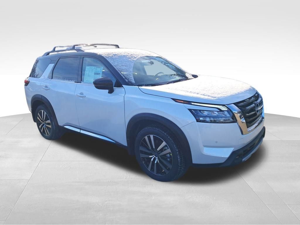 New 2025 Nissan Pathfinder Platinum w/ Cargo Package image 8