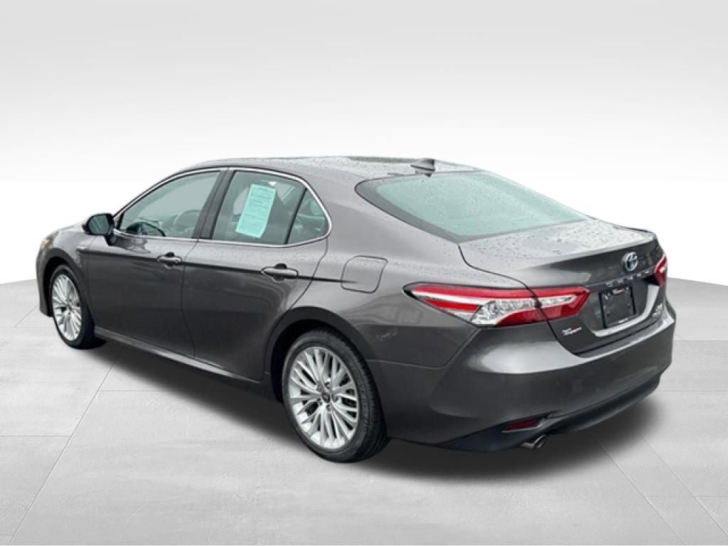 Used 2020 Toyota Camry XLE w/ Driver Assist Package FWD image 5