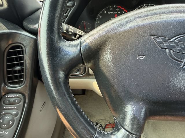 Used 2002 Chevrolet Corvette Convertible w/ Preferred Equipment Group2 RWD image 16