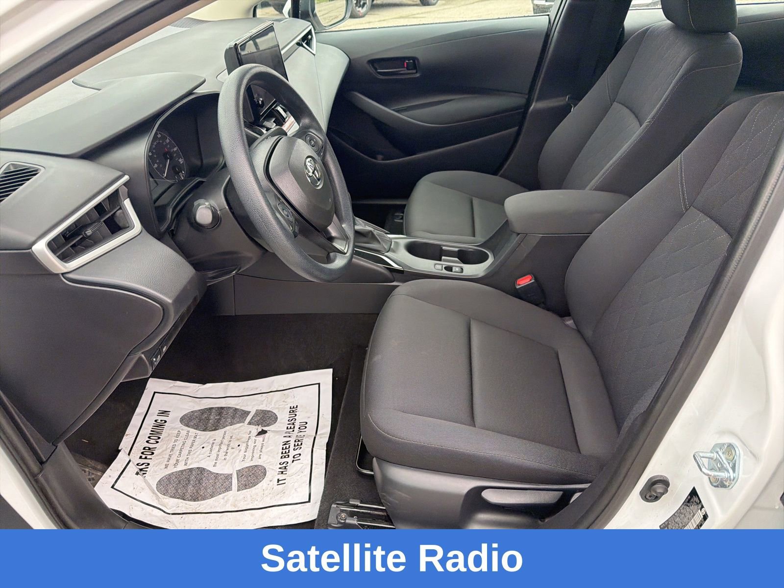 Used 2025 Toyota Corolla LE image 11