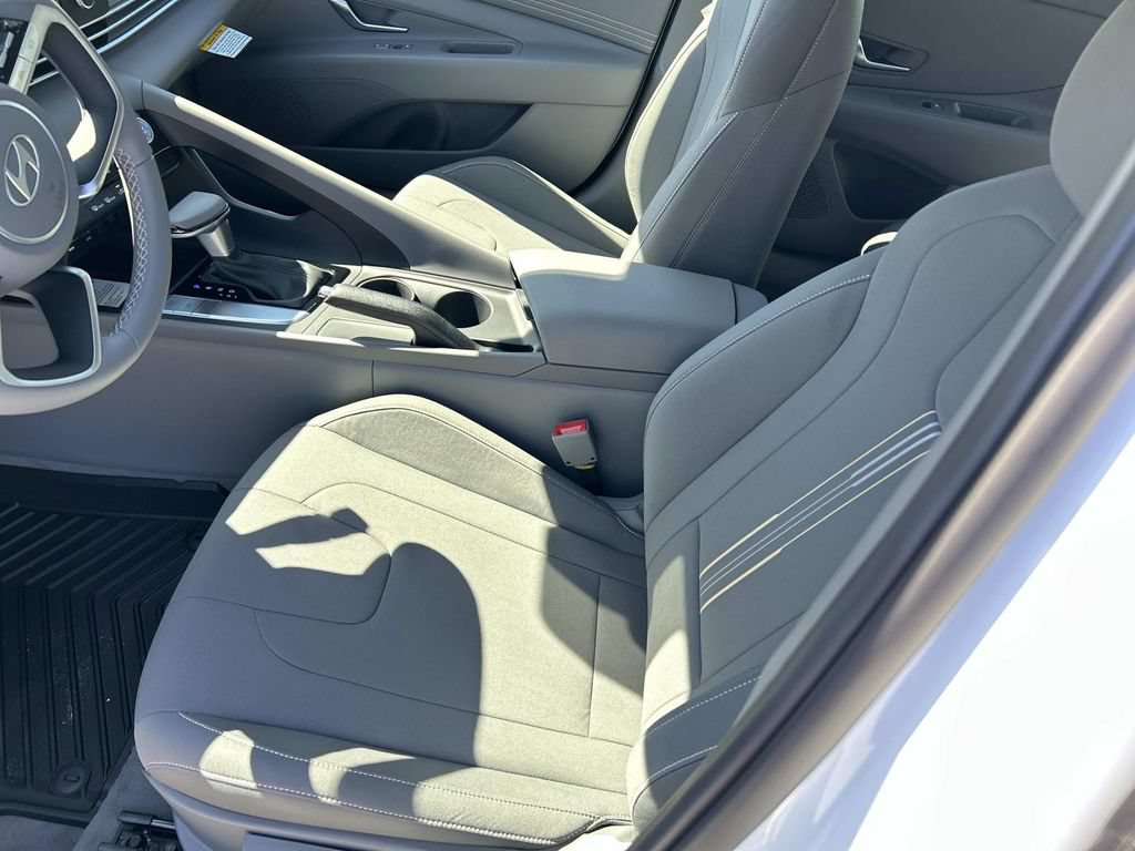 New 2026 Hyundai Elantra Sport FWD image 14