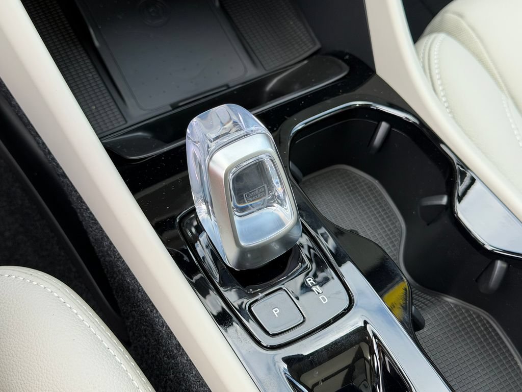 New 2026 Volvo XC40 B5 Plus w/ Climate Package AWD/4WD image 28