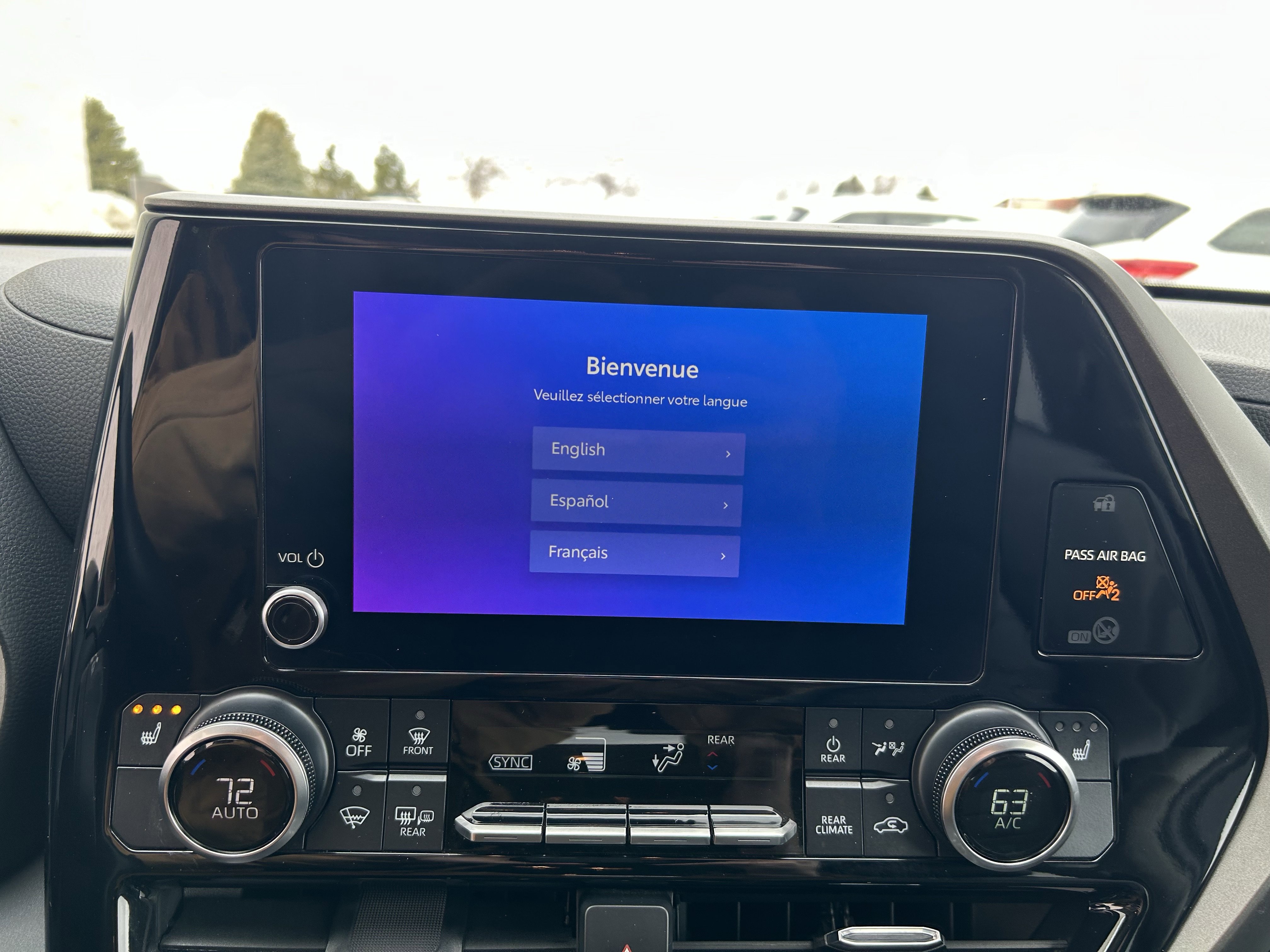 Certified 2023 Toyota Highlander XLE image 26