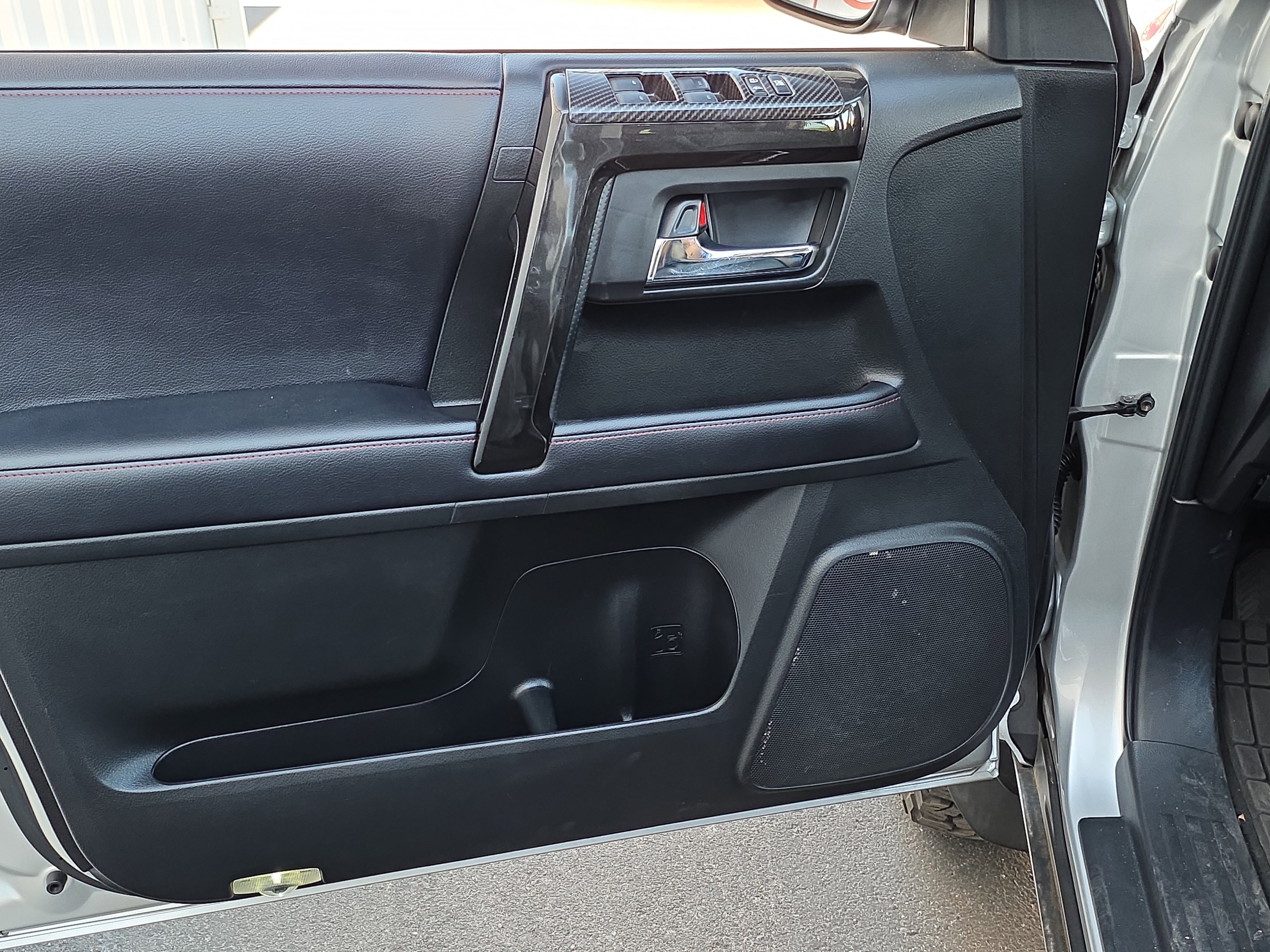 Used 2019 Toyota 4Runner TRD Off-Road image 12