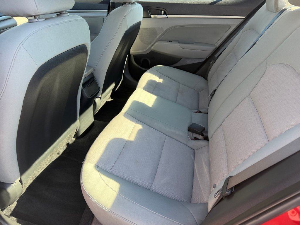 Used 2017 Hyundai Elantra SE FWD image 13