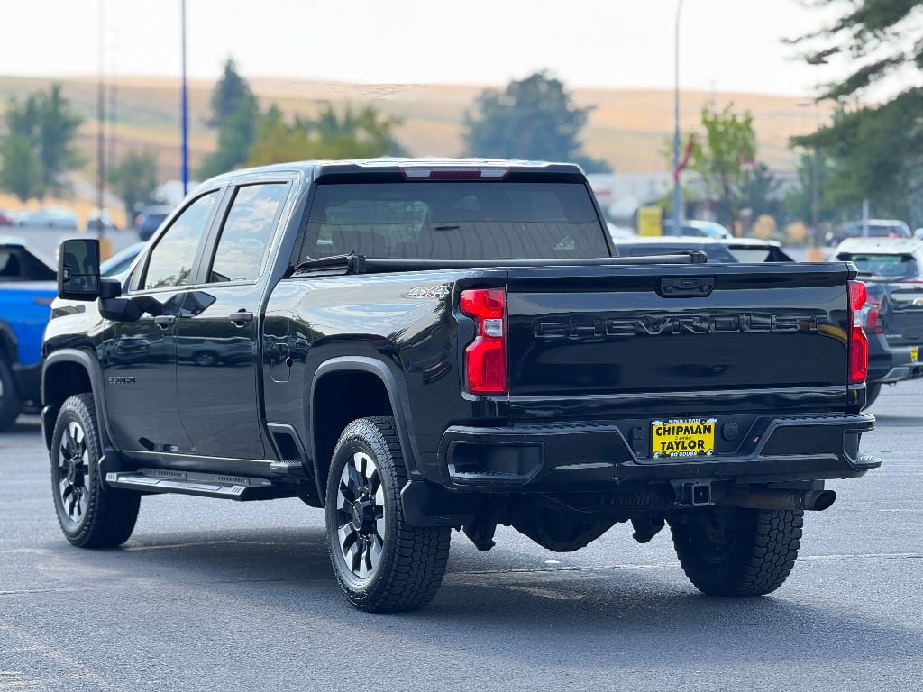 Used 2020 Chevrolet Silverado 2500 Custom w/ Custom Value Package image 16