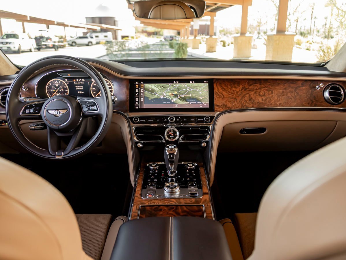 Used 2022 Bentley Flying Spur Plug-In Hybrid image 4