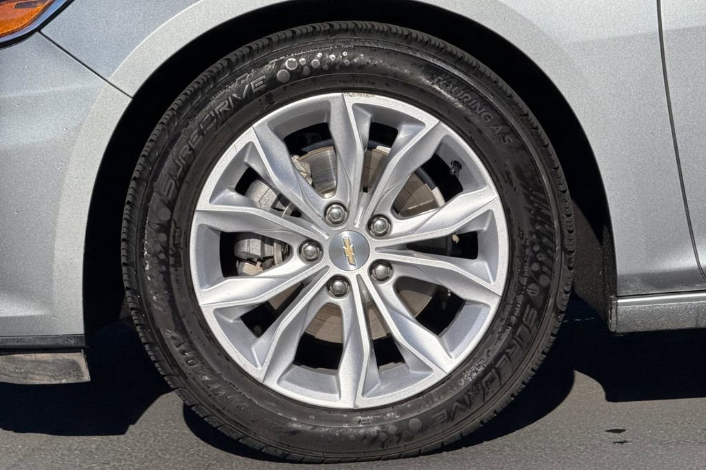 Used 2024 Chevrolet Malibu LT FWD image 15