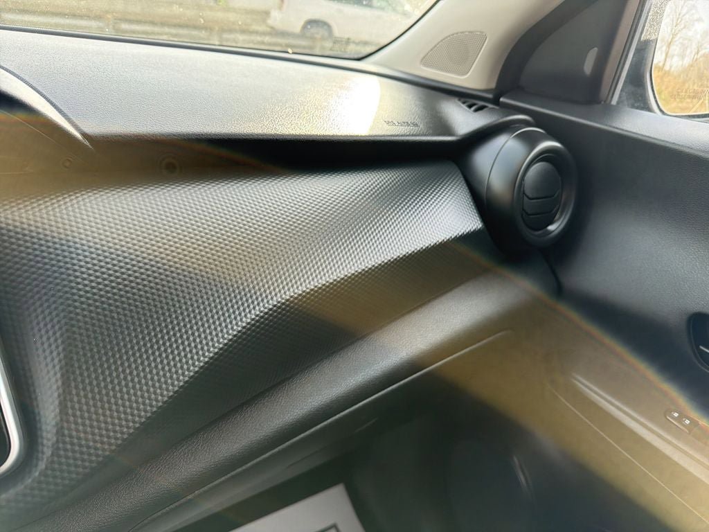 Used 2021 Nissan Kicks S FWD image 29