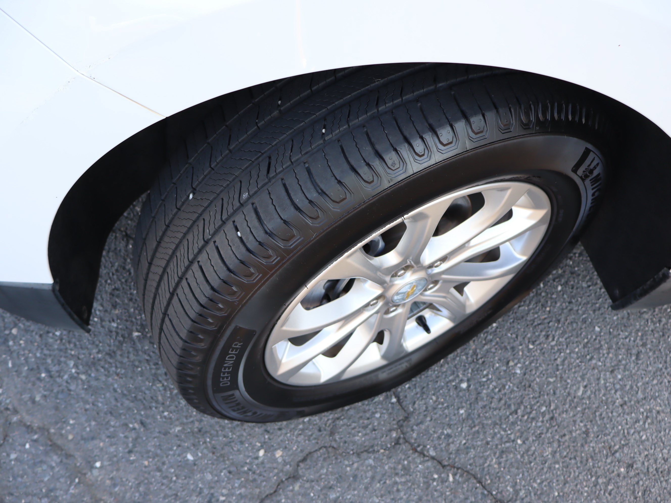 Used 2020 Chevrolet Equinox LT FWD image 40