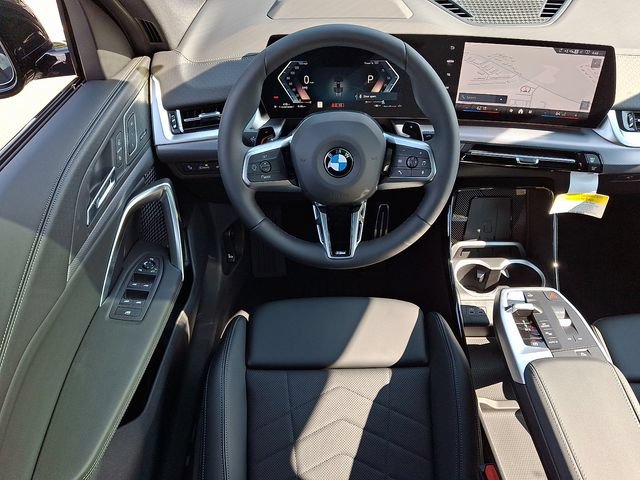 New 2026 BMW X2 xDrive28i w/ Technology Package AWD/4WD image 9