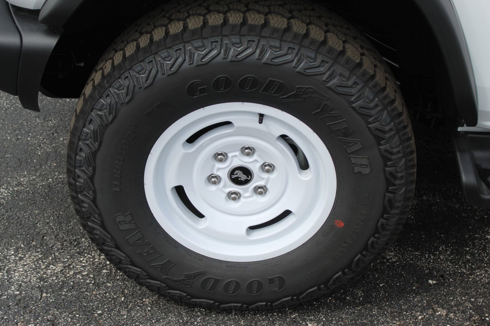 New 2026 Ford Bronco Heritage Edition image 2