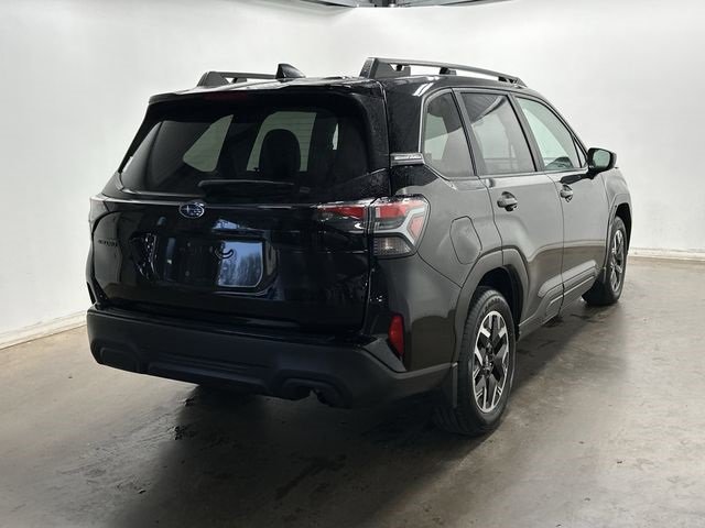 Certified 2025 Subaru Forester Premium image 32
